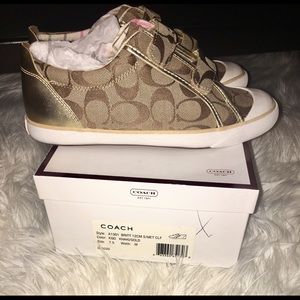 BN Coach Britt Khaki/Gold 7.5